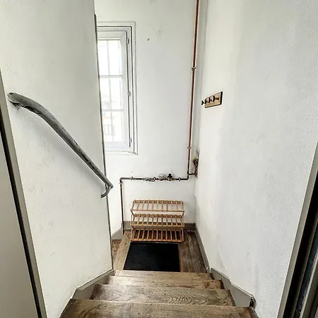 Au 1er Etage Avec Acces Independant
